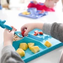 3pc Plastic Unicorns Dinnerware Set - Dinneractive -Roommates Store GUEST 30da6bf4 b9e5 405f 9ffd 24bfb6258f59