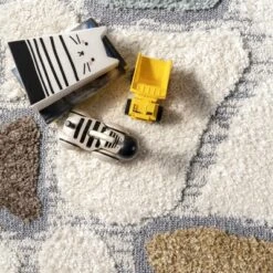 Zende Colorful Stones Kids Tassel Area Rug 15 Zende Colorful Stones Kids Tassel Area Rug -Roommates Store GUEST 88304326 a63f 4141 bbc1 4fd2d68b7da5