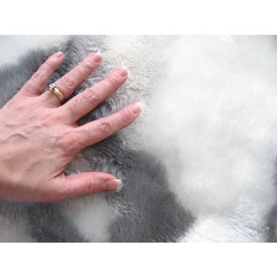 Walk On Me Faux Fur Super Soft Kids Sheep Rug Tufted With Non-slip Backing Area Rug 6 Walk On Me Faux Fur Super Soft Kids Sheep Rug Tufted With Non-slip Backing Area Rug - Image 4