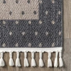 Éléanor Deer Kids Tasseled Area Rug -Roommates Store GUEST 9502be11 3662 491e 8c51 eb0f6c69a751