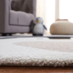 Carousel Kids CRK132 Power Loomed Area Rug - Safavieh -Roommates Store GUEST d44f03a9 b906 40b3 a5a2 1300ebfd4456